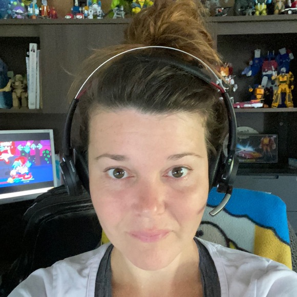 Meet your Posher, Stephanie - Picture 1 of 1